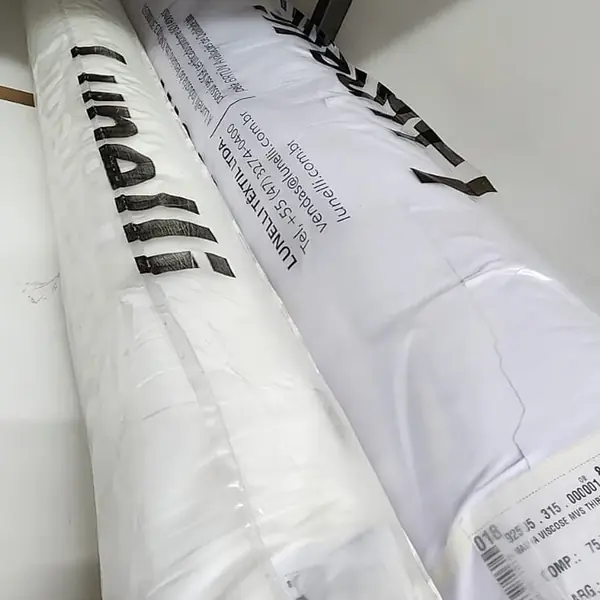 Tricoline — rolos em estoque